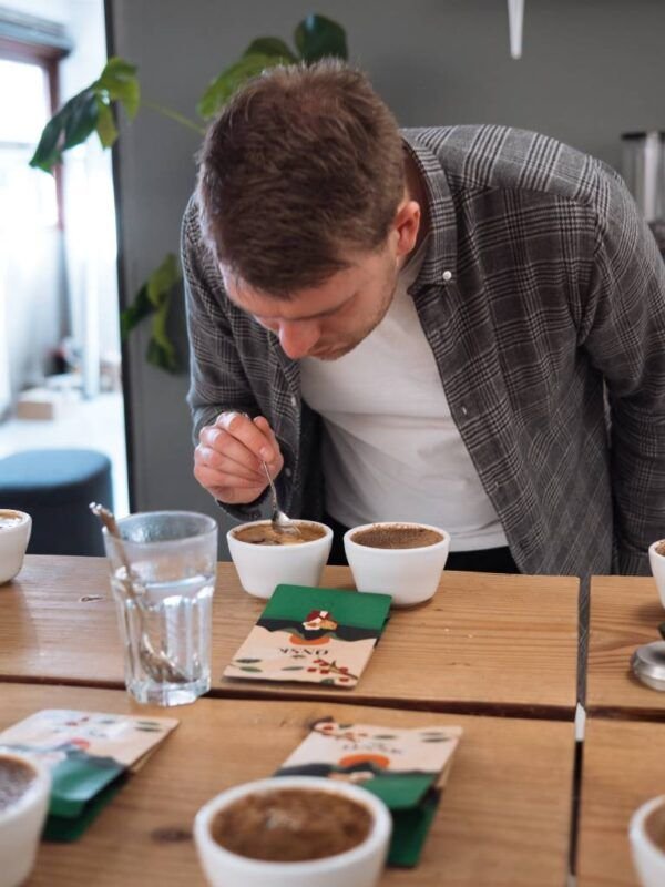 Cupping of specialty coffee